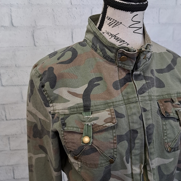 Paris Blues Camouflage Cropped Jacket - Picture 3 of 9